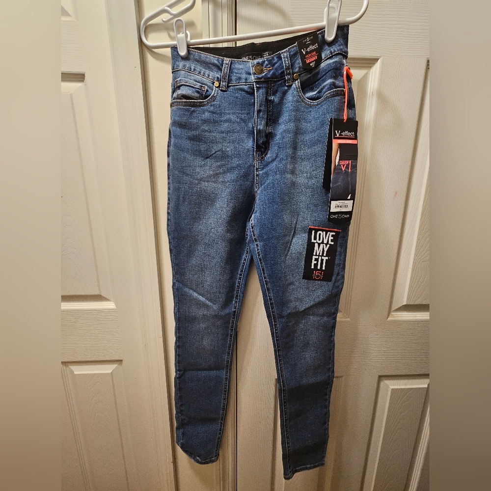 one 5 one Women's Blue Skinny Jeans